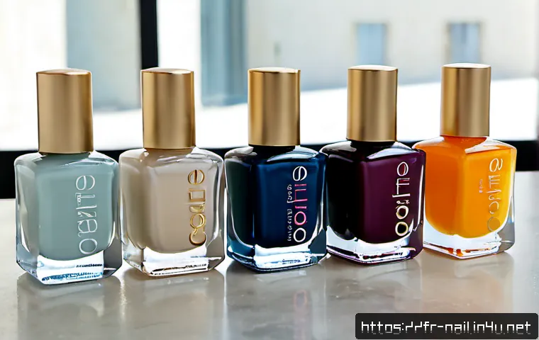 브랜드별 젤 탑코트 비교 - Photorealistic editorial beauty flat lay comparing several unbranded gel top coat nail polish bottle...